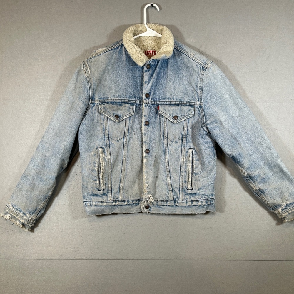 Vintage Levis Mens 40R Sherpa Lined Denim Trucker Jacket Made in USA